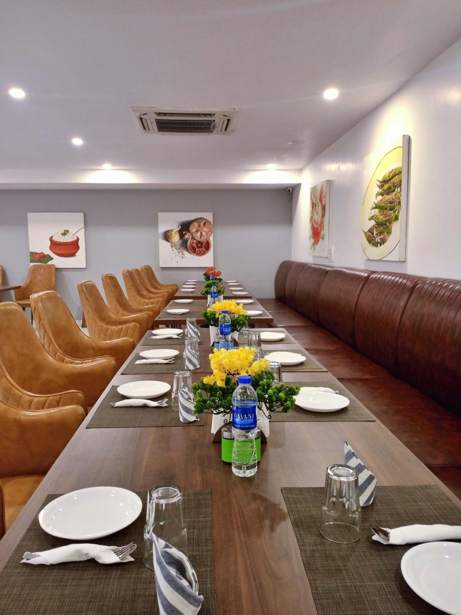 גורגאון Aamantran Residency Hotel, Sohna Road, Sector 49, Gurugram מראה חיצוני תמונה