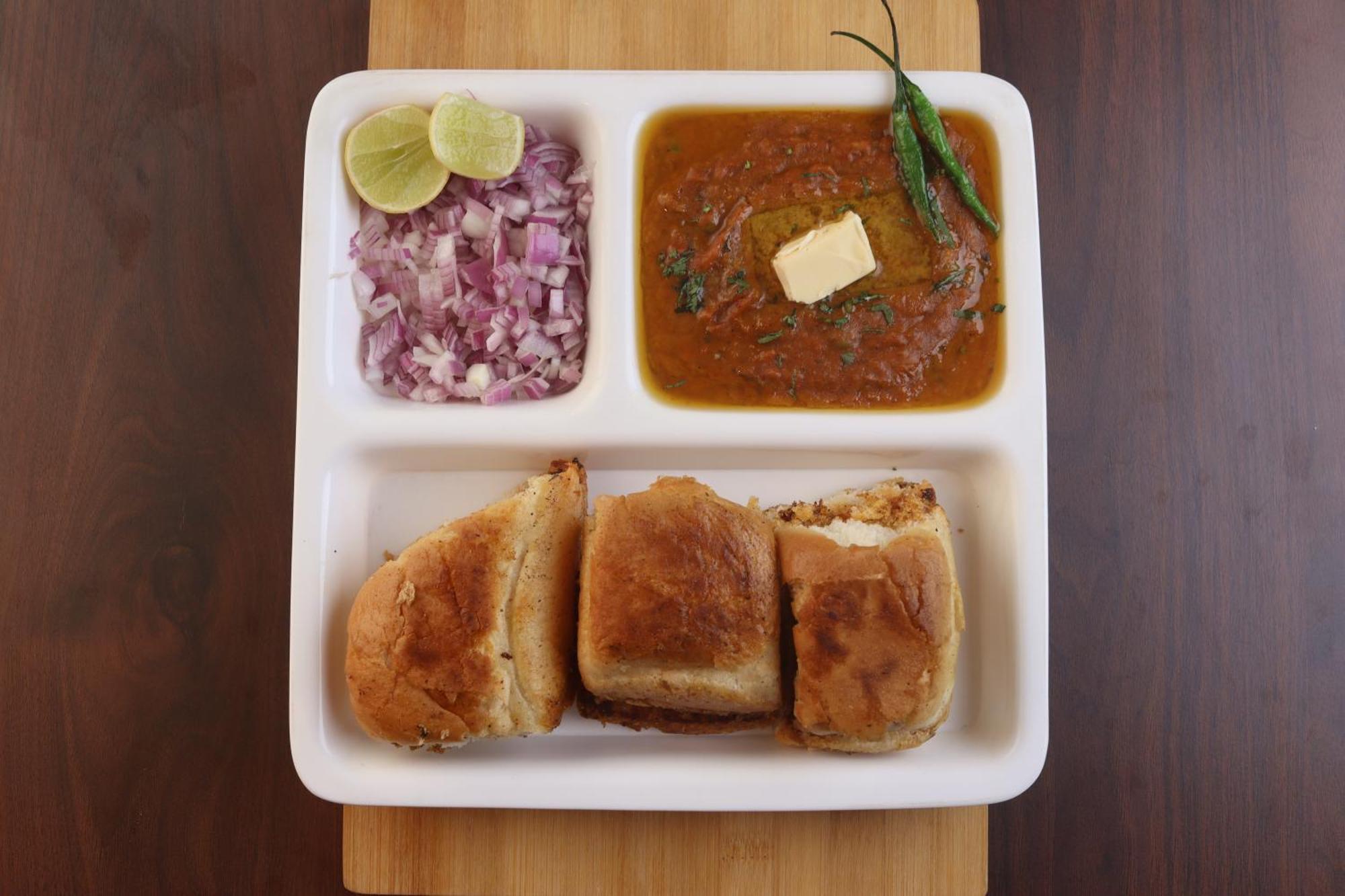 גורגאון Aamantran Residency Hotel, Sohna Road, Sector 49, Gurugram מראה חיצוני תמונה