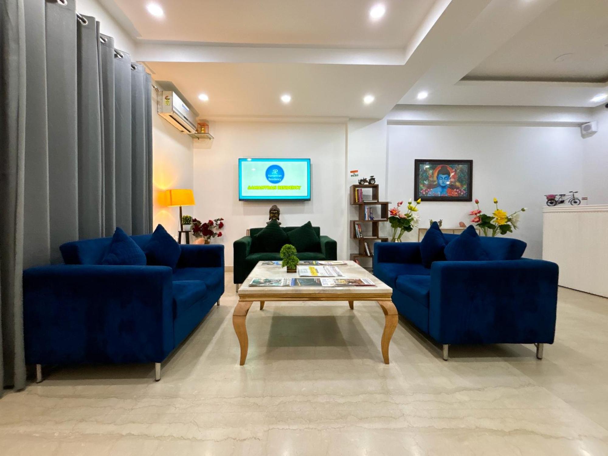 גורגאון Aamantran Residency Hotel, Sohna Road, Sector 49, Gurugram מראה חיצוני תמונה